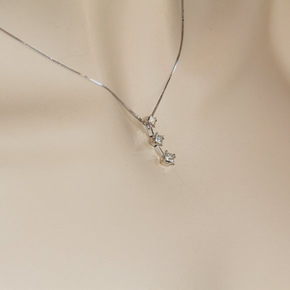 14 kt White Gold 3-Diamond Necklace - Picture 9 of 13